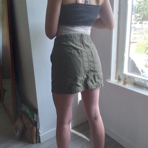 Green denim skirt by Indigo Rein. 100% Cotton. - Picture 2 of 3